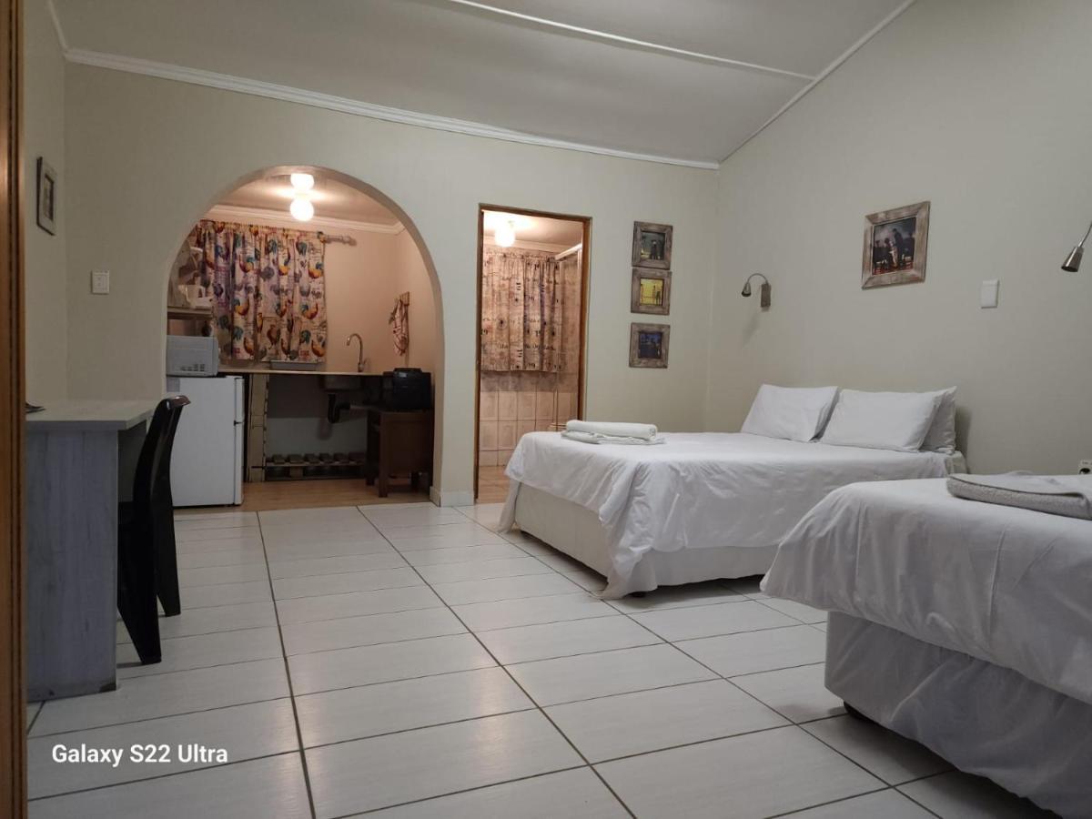 בלומפונטייין Rusplek Guesthouse And Conference Centre מראה חיצוני תמונה