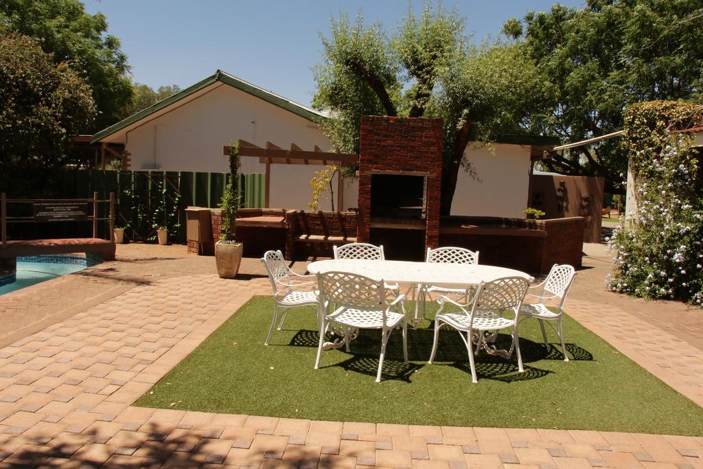 בלומפונטייין Rusplek Guesthouse And Conference Centre מראה חיצוני תמונה